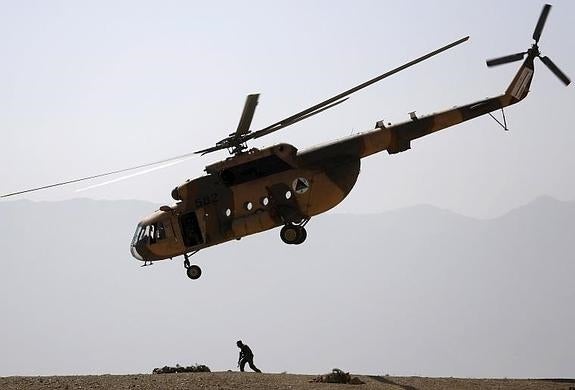 Un helicóptero del ejército afgano, durante un entrenamiento en Kabul. 