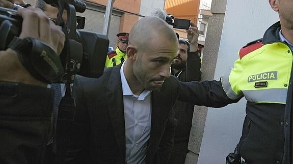 Mascherano, a la entrada del juzgado de Gavà. 