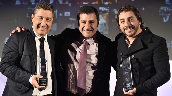 Los hermanos Joan (c), Josep (i) y Jordi (d) Roca los dueños del restaurante español Celler de Can Roca.