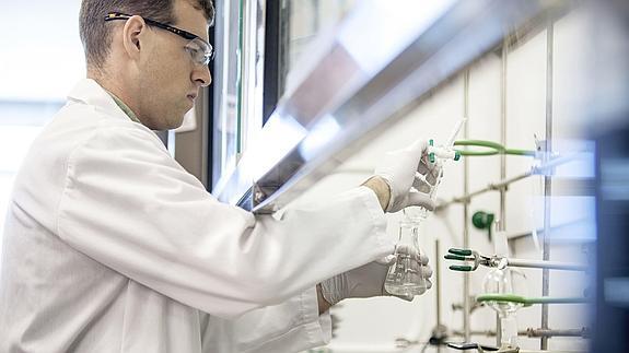 Los investigadores tratan de desarrollar el material en masa para su comercialización.