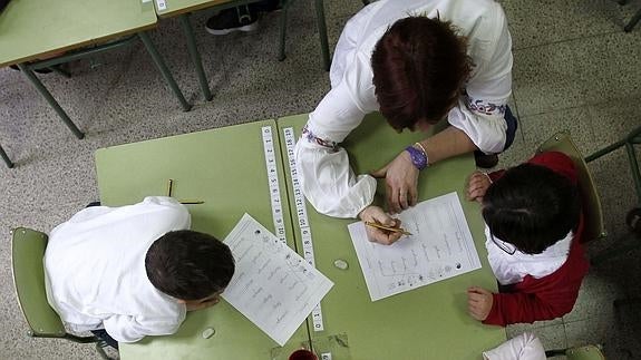 Alumnos en un aula. 