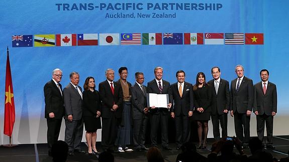 Representantes de los doce firmantes del Acuerdo Transpacífico de Cooperación.