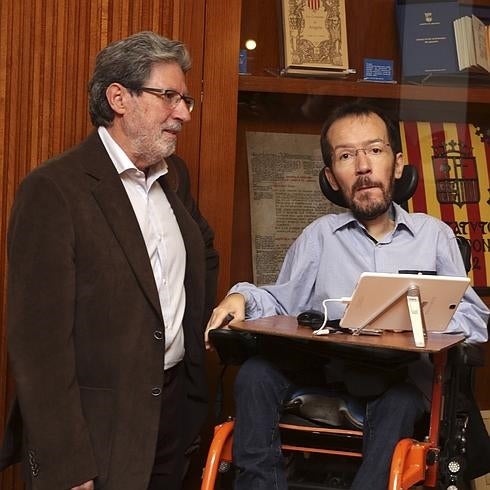 Podemos e IU empiezan a redactar un programa común para las elecciones