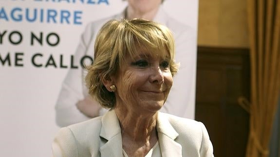 La expresidenta de la Comunidad de Madrid, Esperanza Aguirre, durante la presentación de su libro-