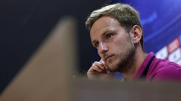 Ivan Rakitic, durante la rueda de prensa. 