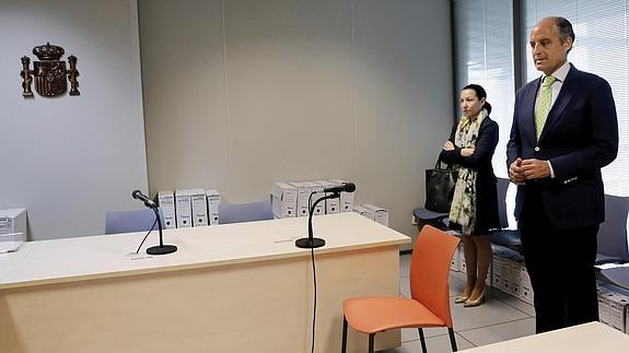 Francisco Camps, en la sala del juzgado. 