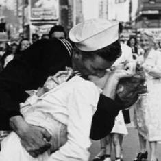 Icónica fotografía de Alfred Eisenstaedt en Times Square.