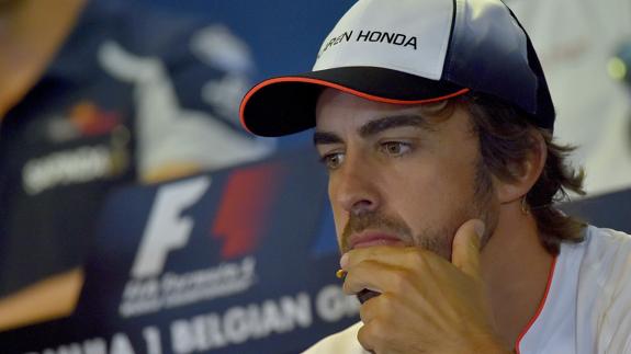Fernando Alonso, durante una rueda de prensa. 