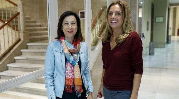 Margarita Robles y Susana Sumelz, dos de las díscolas del PSOE. 