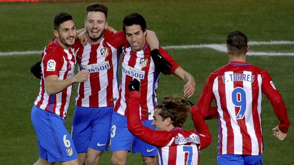 Nico Gaitán celebra su gol al Betis. 