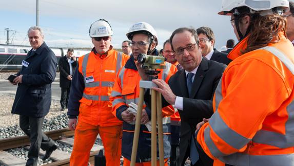 François Hollande, durante el acto de inauguración de una carretera.