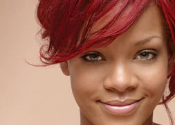 Rihanna, imagen del cien aniversario de Nivea