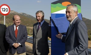 Zarrías, Blanco y Griñán, hoy en la inauguración del nuevo tramo hoy. :: Efe
