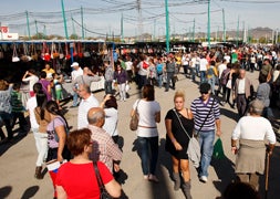 Buena aceptación al rastro en el recinto ferial Cortijo de Torres