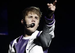 Google califica a Justin Bieber como "desecho fecal"