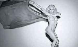 Marta Sánchez, al desnudo