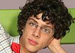 Eduardo Casanova pide perdón por las fotos practicando sexo con su novio