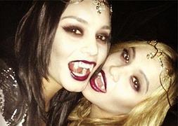 Vanessa Hudgens y su hermana. / Vanessa Hudgens