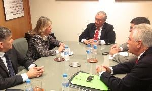 Ángeles Muñoz, durante el encuentro con Julio Gómez-Pomar