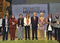 Herrera, junto al presidente Griñán, con su premio.
