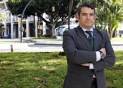 Fernando Pastor lleva cuatro meses al frente del Colegio de Administradores de Fincas. :: álvaro lópez