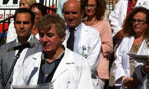 Lectura del manifiesto en Carlos Haya.
