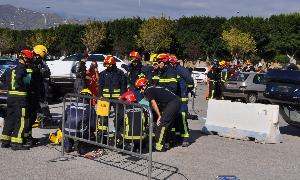 Los bomberos y personal de seguridad han participado en talleres de similación de accidentes