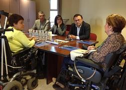 Gámez y Heredia se han reunido este martes con asociaciones de pacientes de la provincia