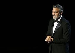 George Clooney dice que es "gay, gay"