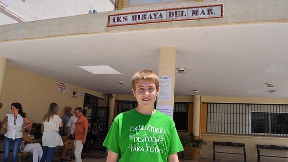 Guillermo Plata Pérez, en su instituto.