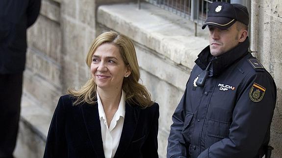 La infanta en los juzgados, en su primera declaración. 