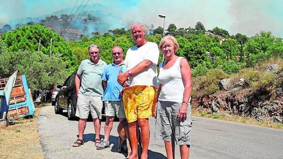 Peter Smart, Steve Bowen, Adrian Wilkinson y Hazel Smart.