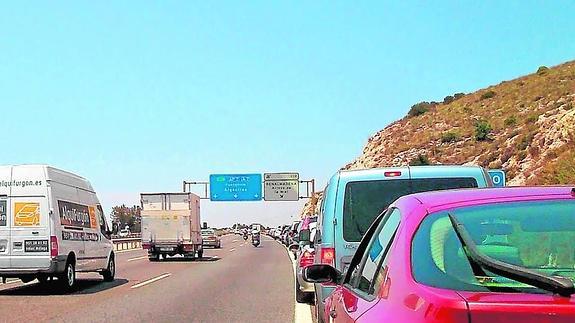 Fotografía tomada la semana pasada del acceso desde la autovía.