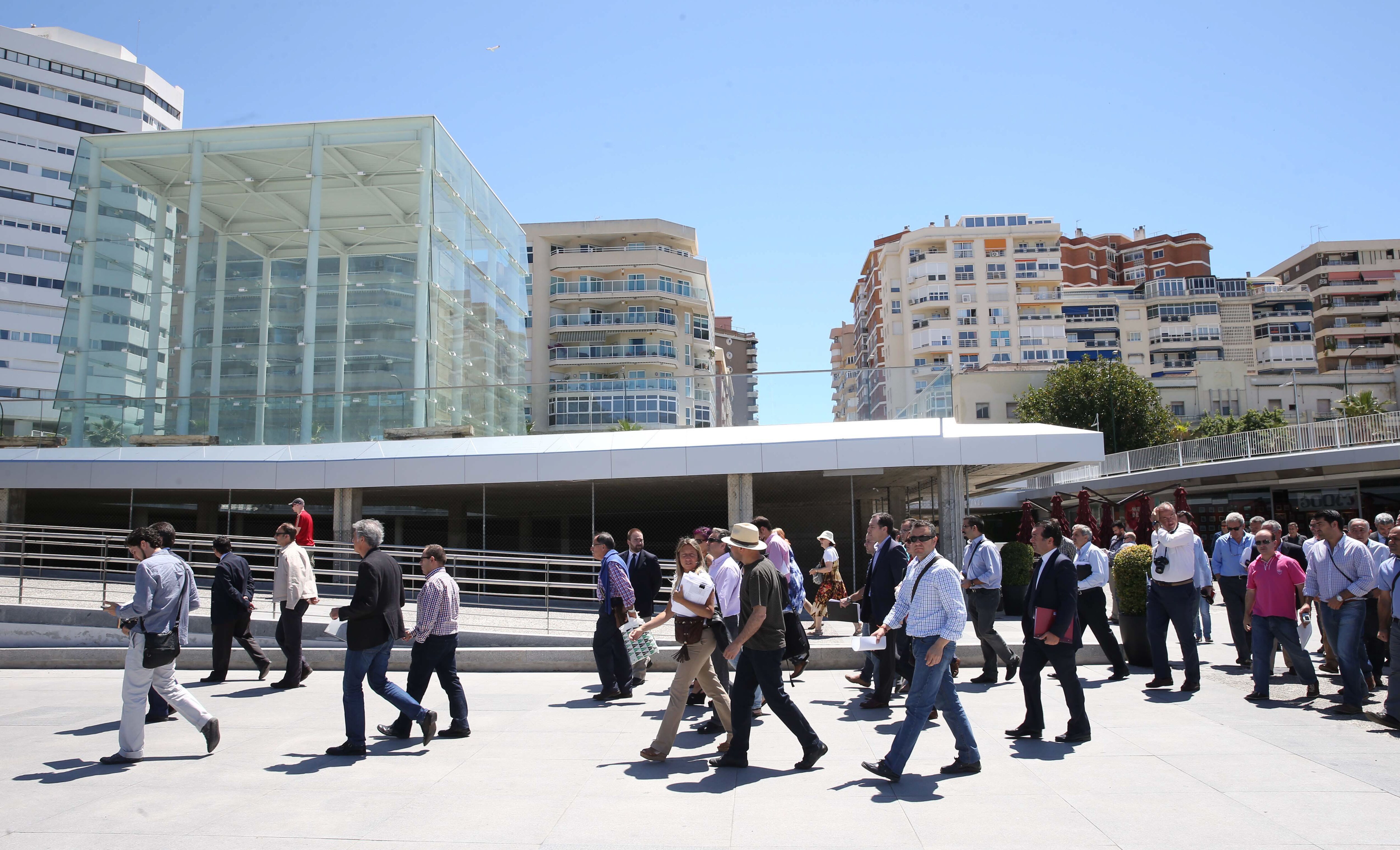 Hasta 70 profesionales del sector de la construcción participaron en la visita al Cubo para decidir si optaban al concurso