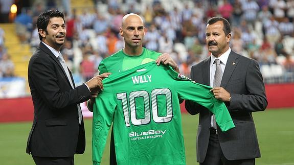 Caballero y Fernando, dos de los porteros traspasados por el Málaga en su historia