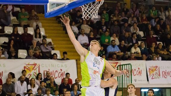 'Tuty' Sabonis, en un partido de esta campaña en Carranque 