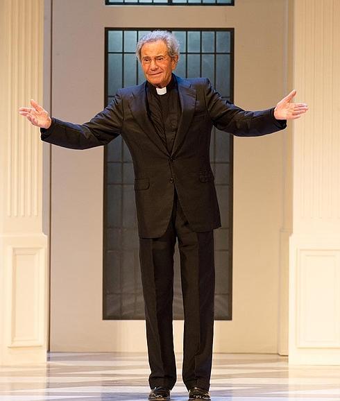 Arturo Fernández es el padre José María en ‘Enfrentados’. 