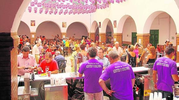 La caseta de Fusionadas está en el patio de la antigua casa del Niño Jesús. 