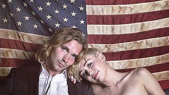 Miley Cyrus colgó en Instagram fotos con Jesse. 