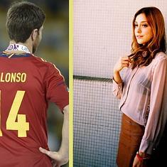 Xabi Alonso y Nagore Aramburu, a la izda. Lourdes Hernández, cantante de Russian Red, a la izda.