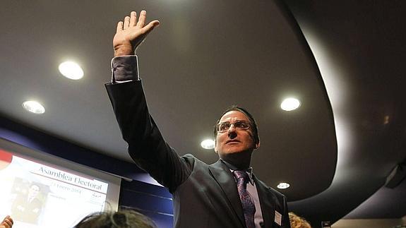 González de Lara saca a la CEA de la ‘uvi’ y emprende su regeneración ética