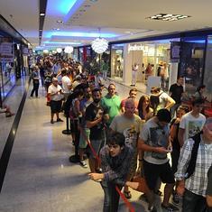 La fiebre del iPhone 6 llega a Marbella
