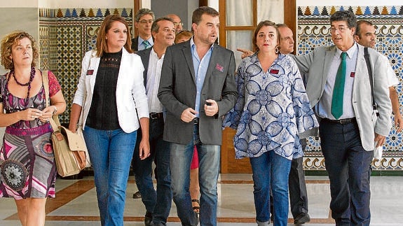 IU quiere aprobar la ley para la banca pública en octubre en paralelo a la de Presupuestos