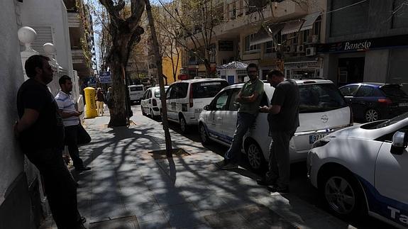 Los taxistas de buena parte de Andalucía se verán perjudicados por el cambio de norma. 