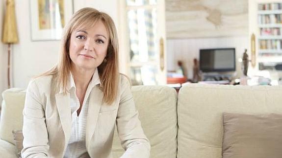 La periodista y escritora Cristina Morató visita la Casa Gerald Brenan de Churriana