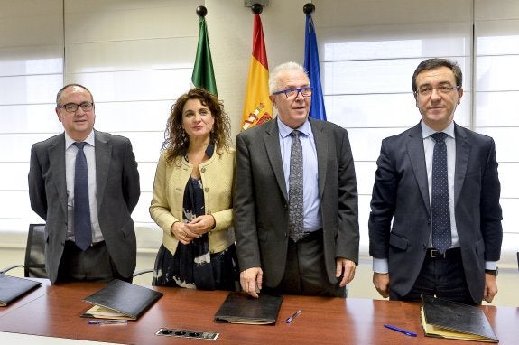 Junta y BBVA lanzan una línea de 500 millones para préstamos a pymes