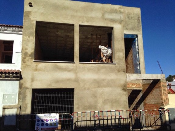 La Diputación aprueba la tercera fase de las obras de la Casa de la Juventud de El Secadero de Casares