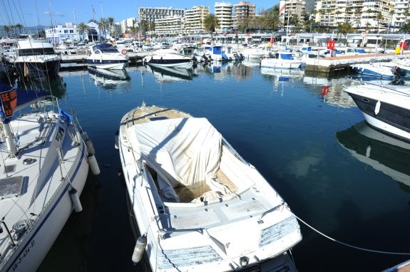 El abandono de barcos pone en jaque a los puertos deportivos, que piden una regulación específica