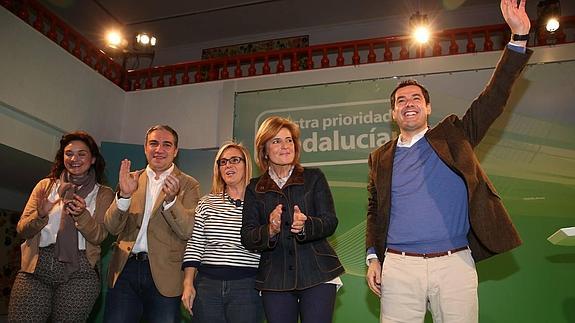 Margarita de Cid, Elías Bendodo, Ana Mula, Esperanza Oña y Juanma Moreno Bonilla,ayer, de izquierda a derecha.