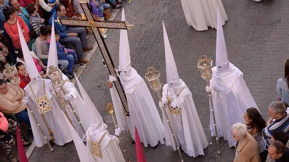 Cabeza de la procesión de la Cofradía de Jesús Cautivo, la última en ser intervenida por el Obispado.